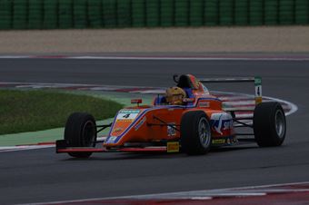 Robert Shwartzman (Mucke Motorsport,Tatuus F.4 T014 Abarth #4) , ITALIAN F.4 CHAMPIONSHIP